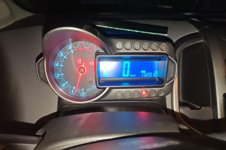 Used Chevrolet Aveo Sonic 2011 Sedan 1.4L MT SL Instrument Cluster
