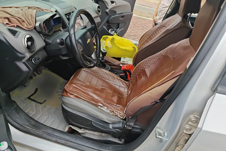 Used Chevrolet Aveo Sonic 2011 Hatchback 1.4L MT SL Left Front Seat