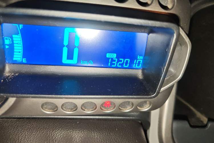 Used Chevrolet Aveo Sonic 2011 Sedan 1.4L MT SL Odometer Close Up