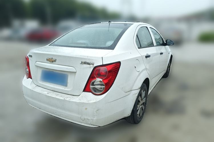 Used Chevrolet Aveo Sonic 2011 Hatchback 1.4L MT SL Rear Right 45 Deg