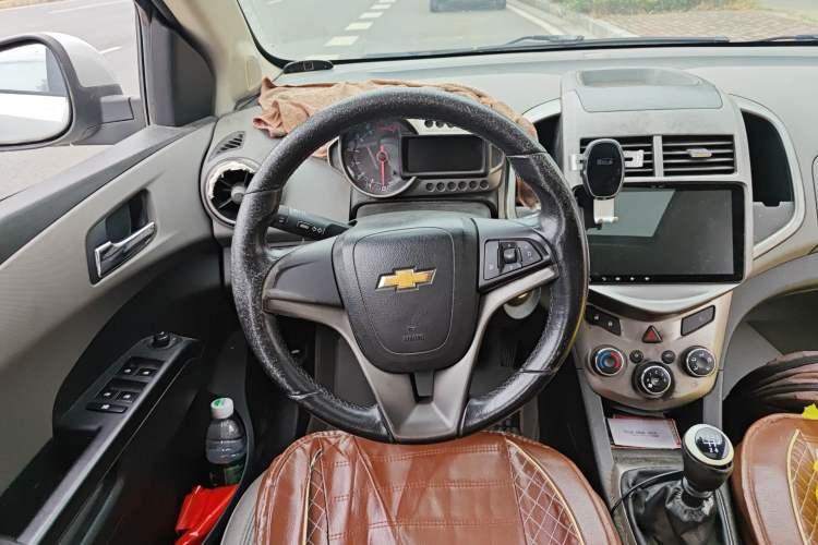 Used Chevrolet Aveo Sonic 2011 Hatchback 1.4L MT SL Steering Wheel