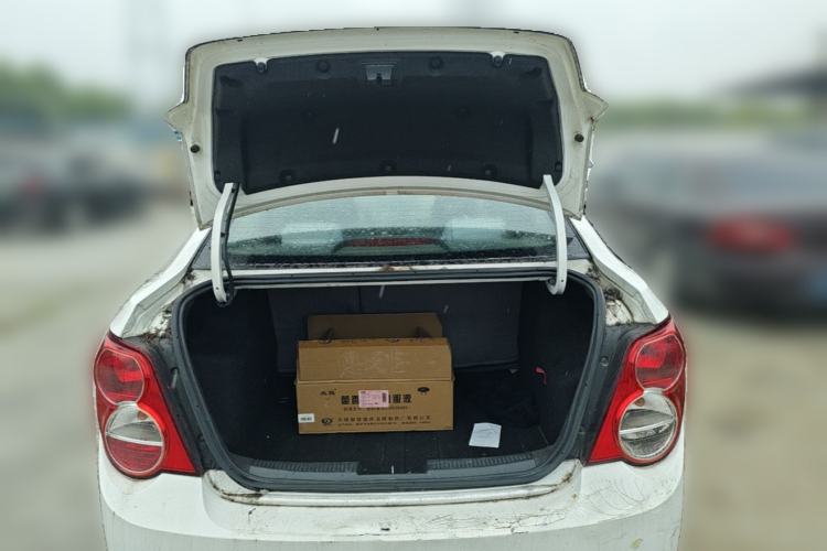 Used Chevrolet Aveo Sonic 2011 Hatchback 1.4L MT SL Trunk
