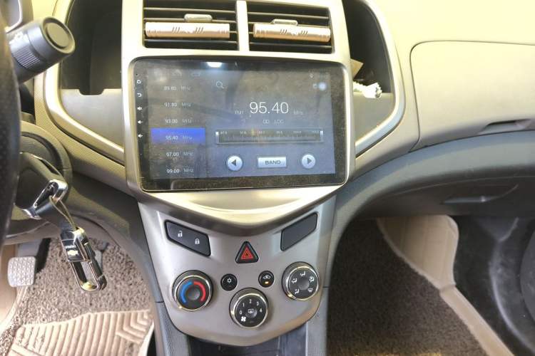 Used Chevrolet Aveo Sonic 2011 Sedan 1.4L Manual Transmission SE Audio And AC Panel