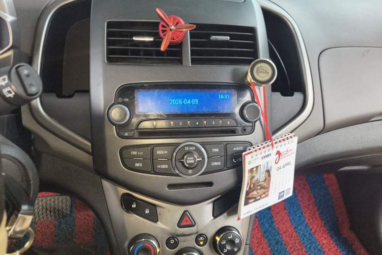 Used Chevrolet Aveo Sonic 2011 Hatchback 1.6L AT SX Audio And AC Panel