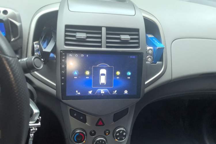 Used Chevrolet Aveo Sonic 2011 Sedan 1.4L Manual Transmission SE Audio And AC Panel