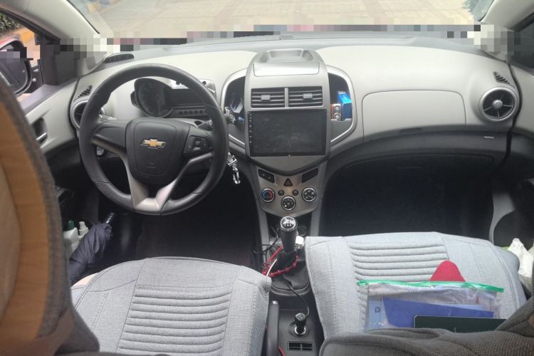 Used Chevrolet Aveo Sonic 2011 Sedan 1.4L Manual Transmission SE Center Console