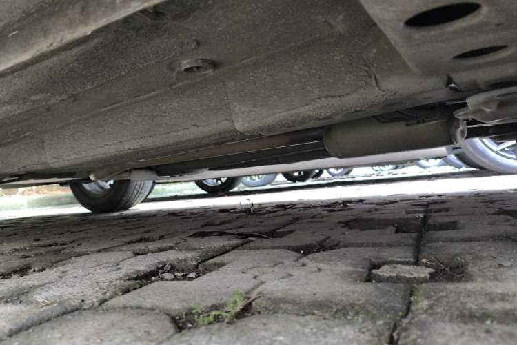 Used Chevrolet Aveo Sonic 2011 Sedan 1.4L MT SL Chassis Front Right