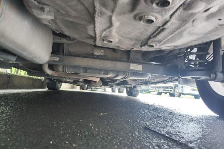 Used Chevrolet Aveo Sonic 2011 Sedan 1.4L Automatic SE Chassis Rear