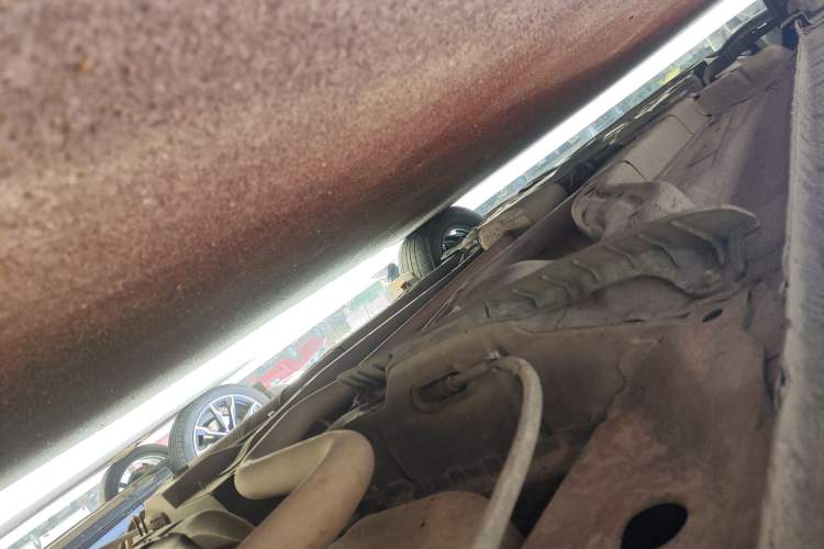 Used Chevrolet Aveo Sonic 2011 Sedan 1.4L MT SL Chassis Rear Left