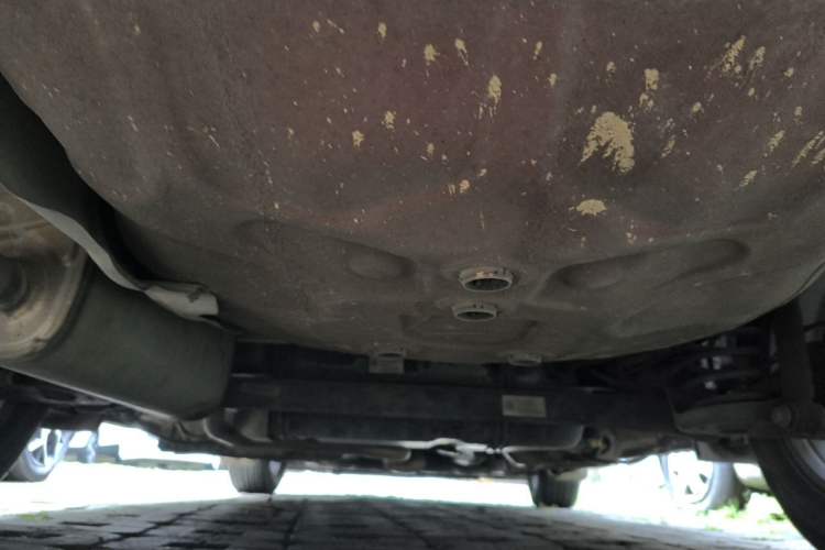 Used Chevrolet Aveo Sonic 2011 Sedan 1.4L MT SL Chassis Rear