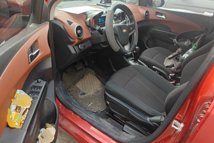 Used Chevrolet Aveo Sonic 2011 Sedan 1.4L Automatic SE Driver Seat