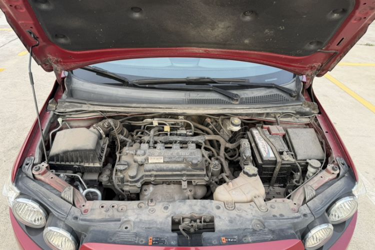 Used Chevrolet Aveo Sonic 2011 Sedan 1.4L Automatic SE Engine Bay