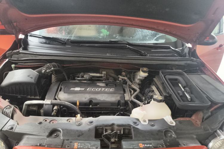Used Chevrolet Aveo Sonic 2011 Hatchback 1.6L AT SX Engine Bay