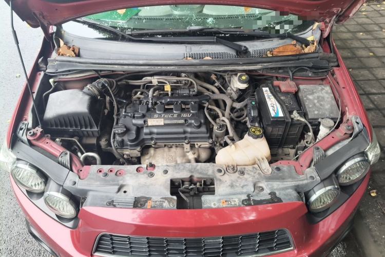 Used Chevrolet Aveo Sonic 2011 Sedan 1.4L Automatic SE Engine Bay