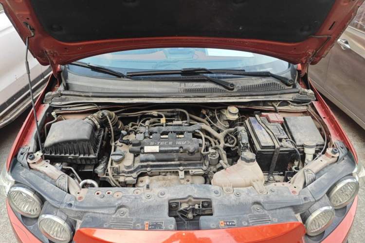 Used Chevrolet Aveo Sonic 2011 Sedan 1.4L Automatic SE Engine Bay