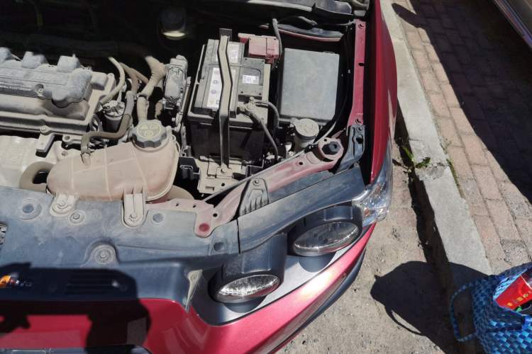 Used Chevrolet Aveo Sonic 2011 Sedan 1.4L MT SL Engine Bay Left
