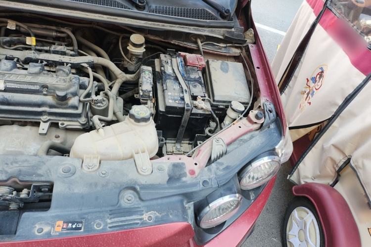 Used Chevrolet Aveo Sonic 2011 Sedan 1.4L Manual Transmission SE Engine Bay Left