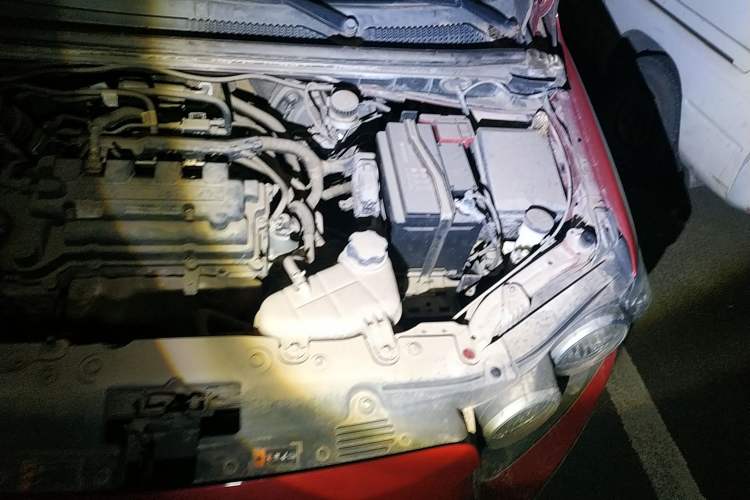 Used Chevrolet Aveo Sonic 2011 Sedan 1.4L Manual Transmission SE Engine Bay Left