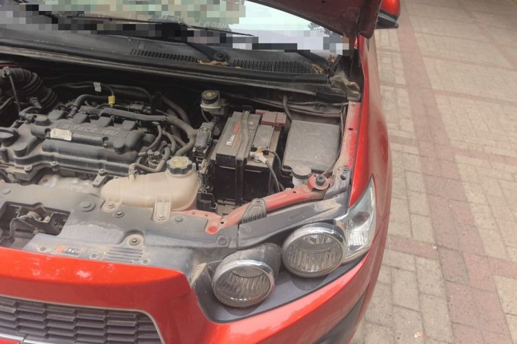 Used Chevrolet Aveo Sonic 2011 Sedan 1.4L Manual Transmission SE Engine Bay Left