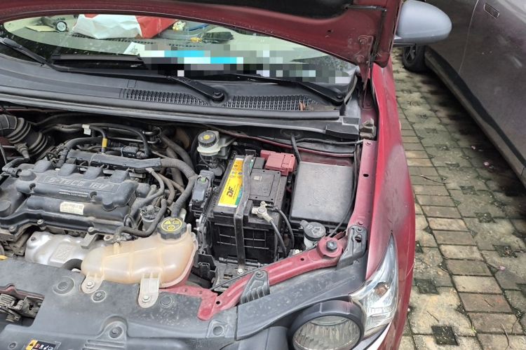 Used Chevrolet Aveo Sonic 2011 Sedan 1.4L MT SL Engine Bay Left
