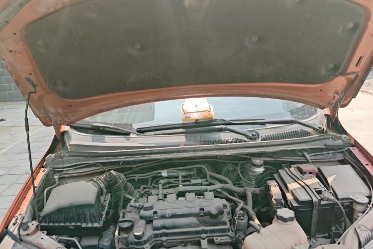 Used Chevrolet Aveo Sonic 2011 Sedan 1.4L Manual Transmission SE Engine Bay