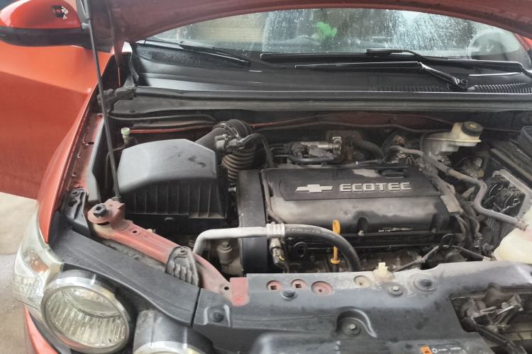Used Chevrolet Aveo Sonic 2011 Hatchback 1.6L AT SX Engine Bay Right