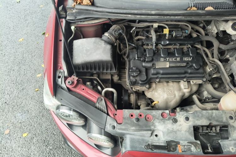 Used Chevrolet Aveo Sonic 2011 Sedan 1.4L Automatic SE Engine Bay Right