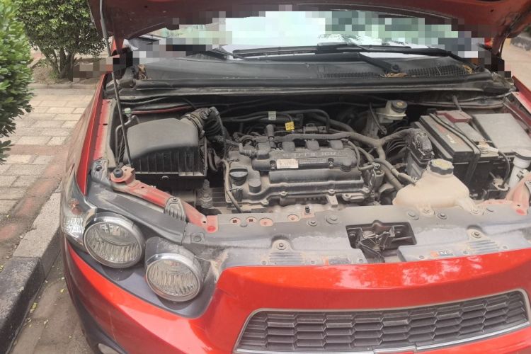 Used Chevrolet Aveo Sonic 2011 Sedan 1.4L Manual Transmission SE Engine Bay Right