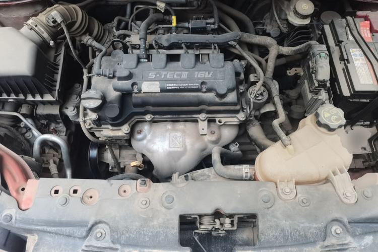 Used Chevrolet Aveo Sonic 2011 Sedan 1.4L MT SL Engine Bay