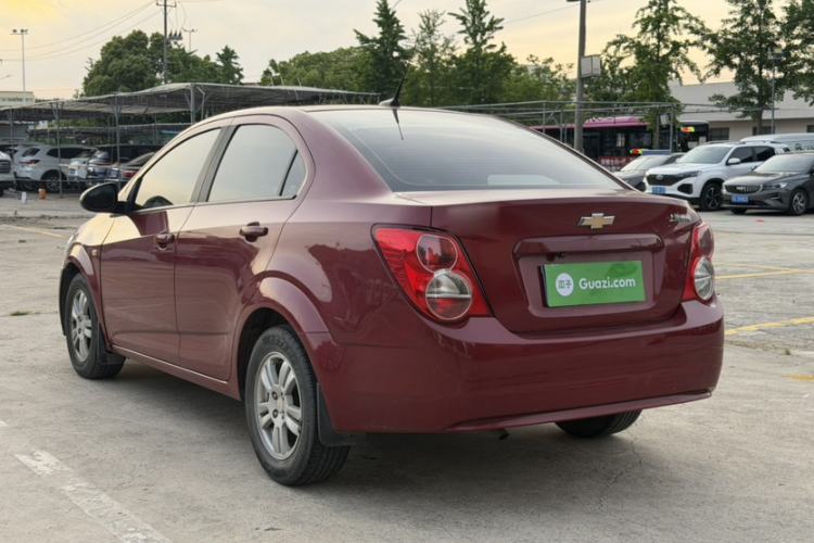 Used Chevrolet Aveo Sonic 2011 Sedan 1.4L Automatic SE Exterior 4