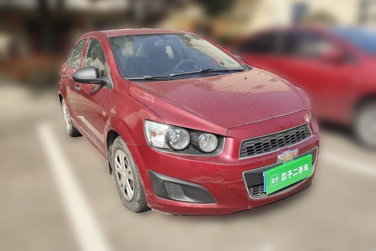 Used Chevrolet Aveo Sonic 2011 Sedan 1.4L MT SL Front Right 45 Deg