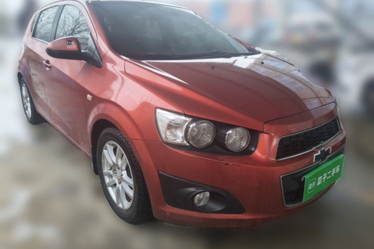 Used Chevrolet Aveo Sonic 2011 Hatchback 1.6L AT SX Front Right 45 Deg