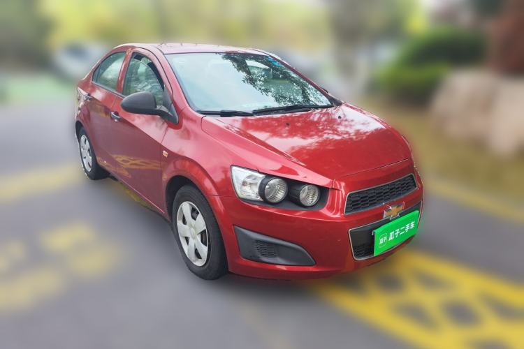 Used Chevrolet Aveo Sonic 2011 Sedan 1.4L Automatic SL Front Right 45 Deg