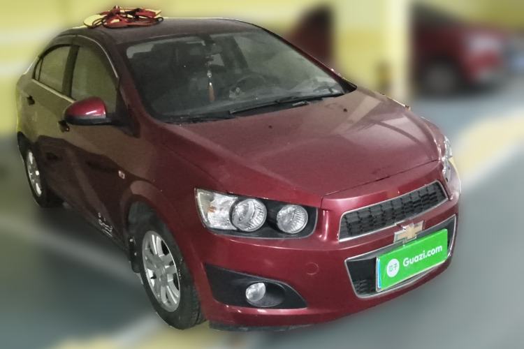 Used Chevrolet Aveo Sonic 2011 Sedan 1.4L Manual Transmission SE Front Right 45 Deg