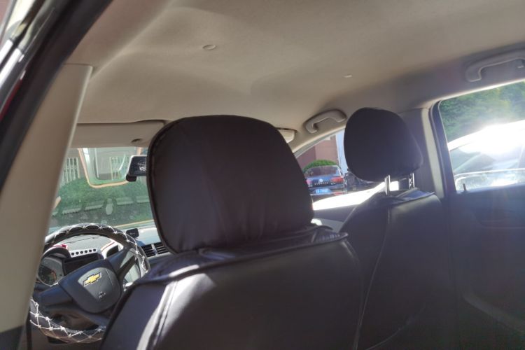 Used Chevrolet Aveo Sonic 2011 Sedan 1.4L MT SL Headliner