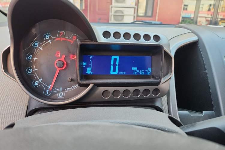 Used Chevrolet Aveo Sonic 2011 Sedan 1.4L Manual Transmission SE Instrument Cluster