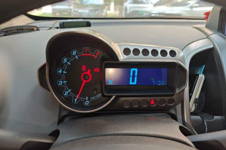 Used Chevrolet Aveo Sonic 2011 Sedan 1.4L Manual Transmission SE Instrument Cluster