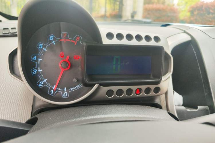 Used Chevrolet Aveo Sonic 2011 Sedan 1.4L Automatic SL Instrument Cluster