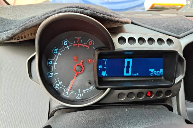 Used Chevrolet Aveo Sonic 2011 Sedan 1.4L Manual Transmission SE Instrument Cluster