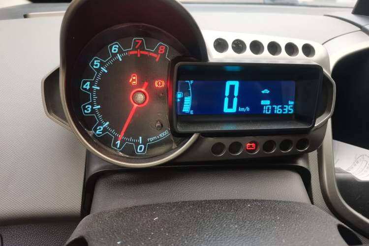 Used Chevrolet Aveo Sonic 2011 Sedan 1.4L MT SL Instrument Cluster
