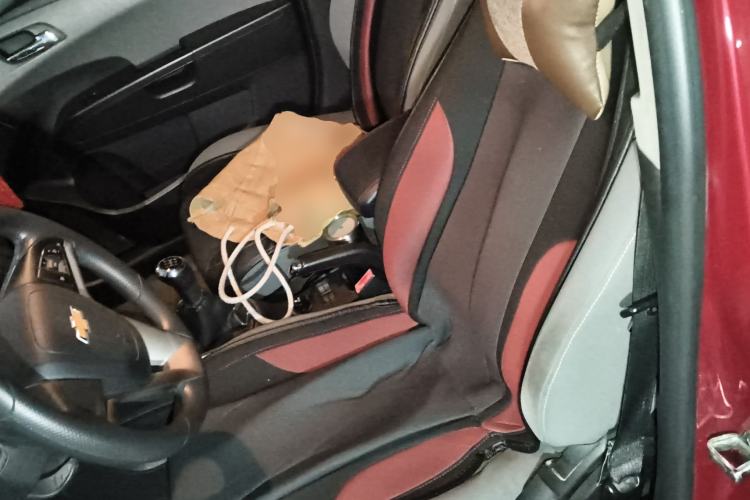 Used Chevrolet Aveo Sonic 2011 Sedan 1.4L Manual Transmission SE Left Front Seat