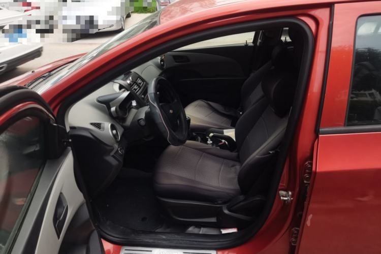 Used Chevrolet Aveo Sonic 2011 Sedan 1.4L MT SL Left Front Seat