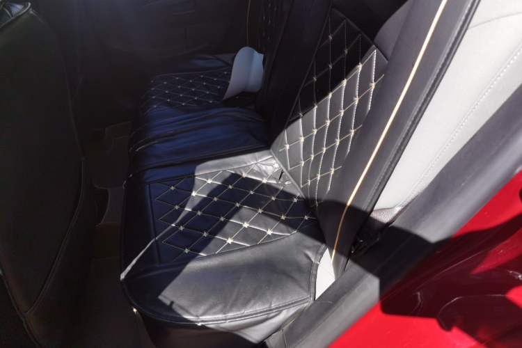 Used Chevrolet Aveo Sonic 2011 Sedan 1.4L MT SL Left Rear Seat
