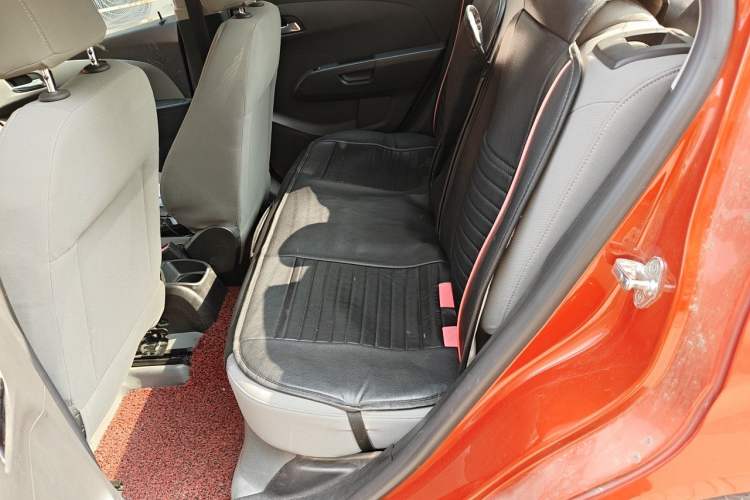 Used Chevrolet Aveo Sonic 2011 Sedan 1.4L Manual Transmission SE Left Rear Seat
