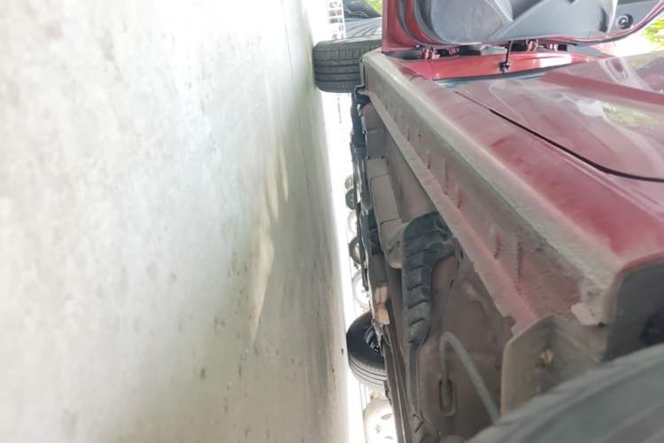 Used Chevrolet Aveo Sonic 2011 Sedan 1.4L MT SL Left Side Sill