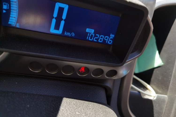 Used Chevrolet Aveo Sonic 2011 Sedan 1.4L MT SL Odometer Close Up