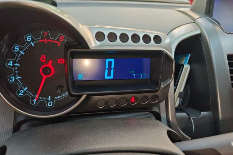 Used Chevrolet Aveo Sonic 2011 Sedan 1.4L Manual Transmission SE Odometer Close Up