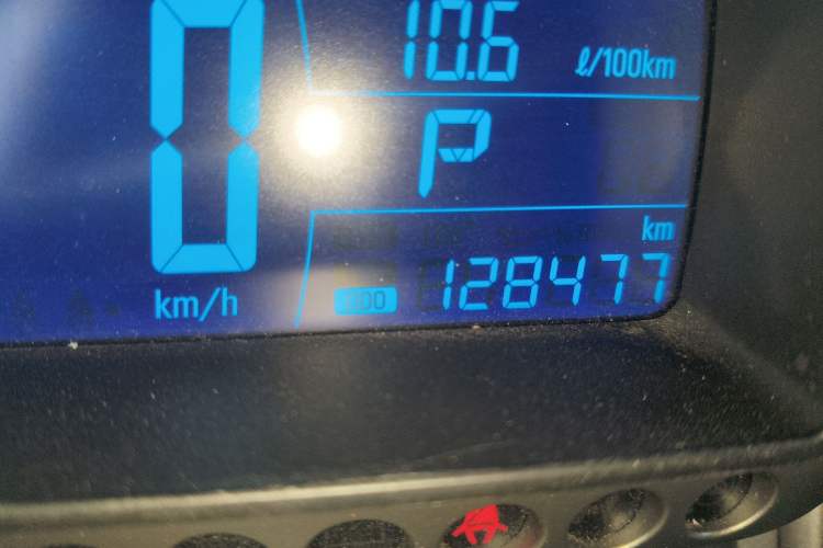 Used Chevrolet Aveo Sonic 2011 Hatchback 1.6L AT SX Odometer Close Up