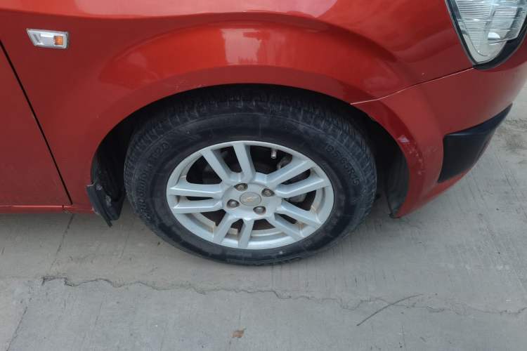 Used Chevrolet Aveo Sonic 2011 Sedan 1.4L MT SL Right Front Wheel Hub