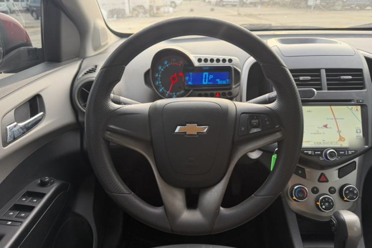 Used Chevrolet Aveo Sonic 2011 Sedan 1.4L Automatic SE Steering Wheel